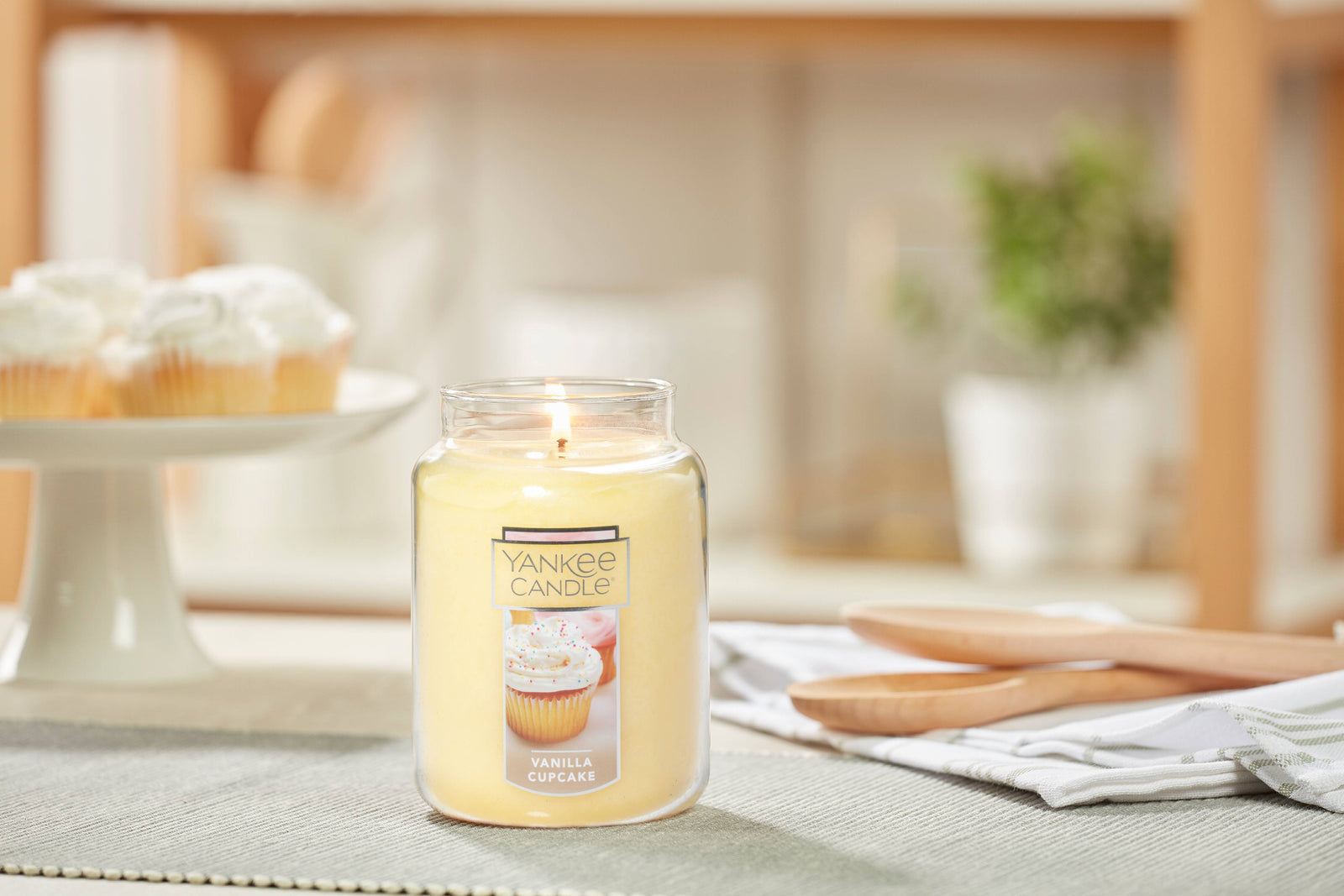 Vanilla Cupcake - Original Large Jar Scented Candle